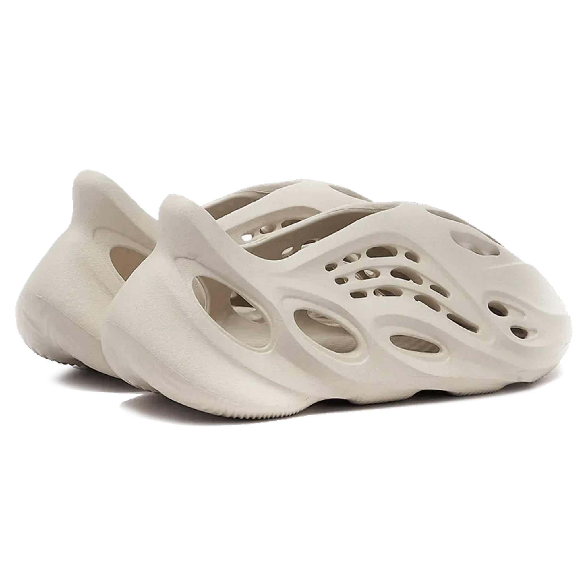 Side back view of Adidas Yeezy Foam RNNR Sand FY4567